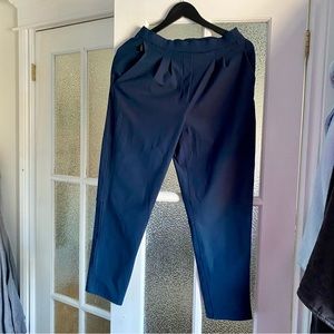 Lululemon essential high rise trouser 25” size 6